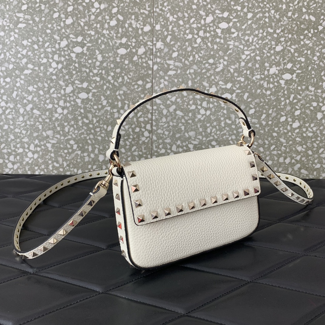 Valentino Garavani Rockstud Small Shoulder Bag in Ivory Grainy Calfskin